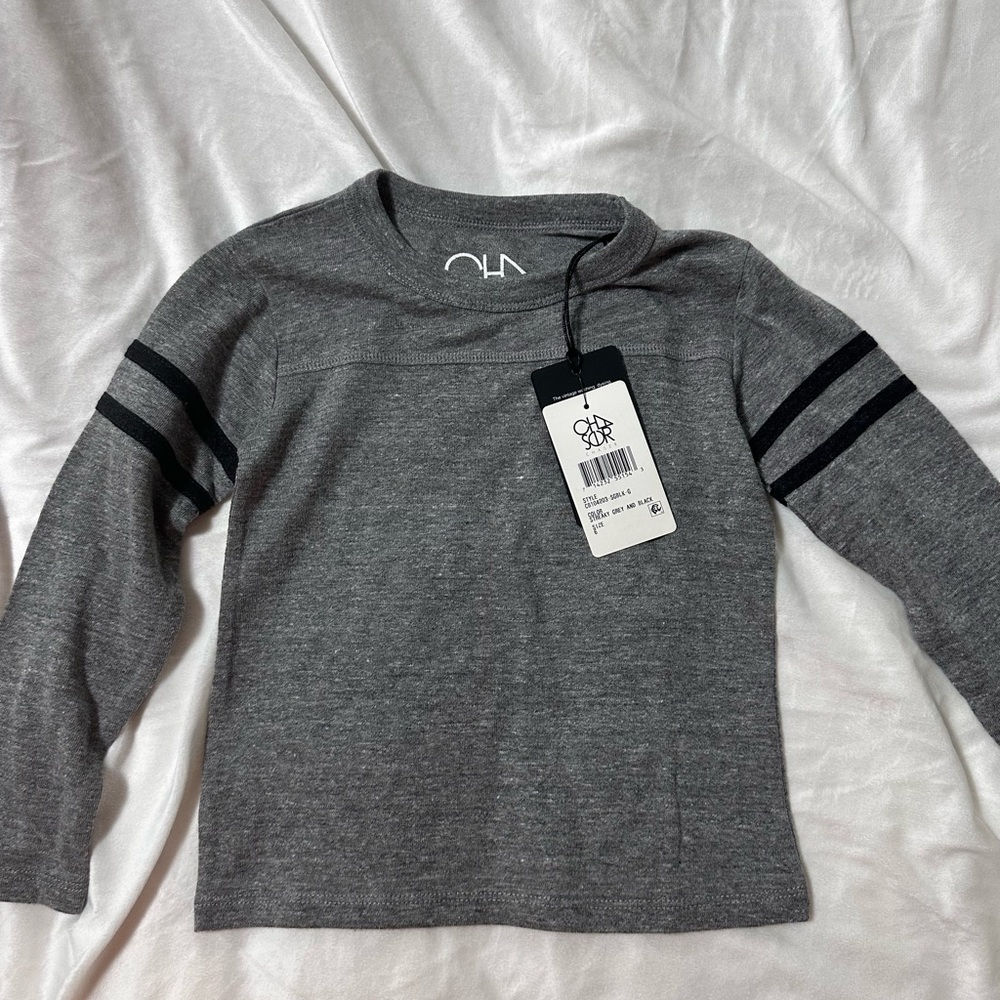 🆕 Chaser Kids Gray Long Sleeve Tee with Black Stripe Accents